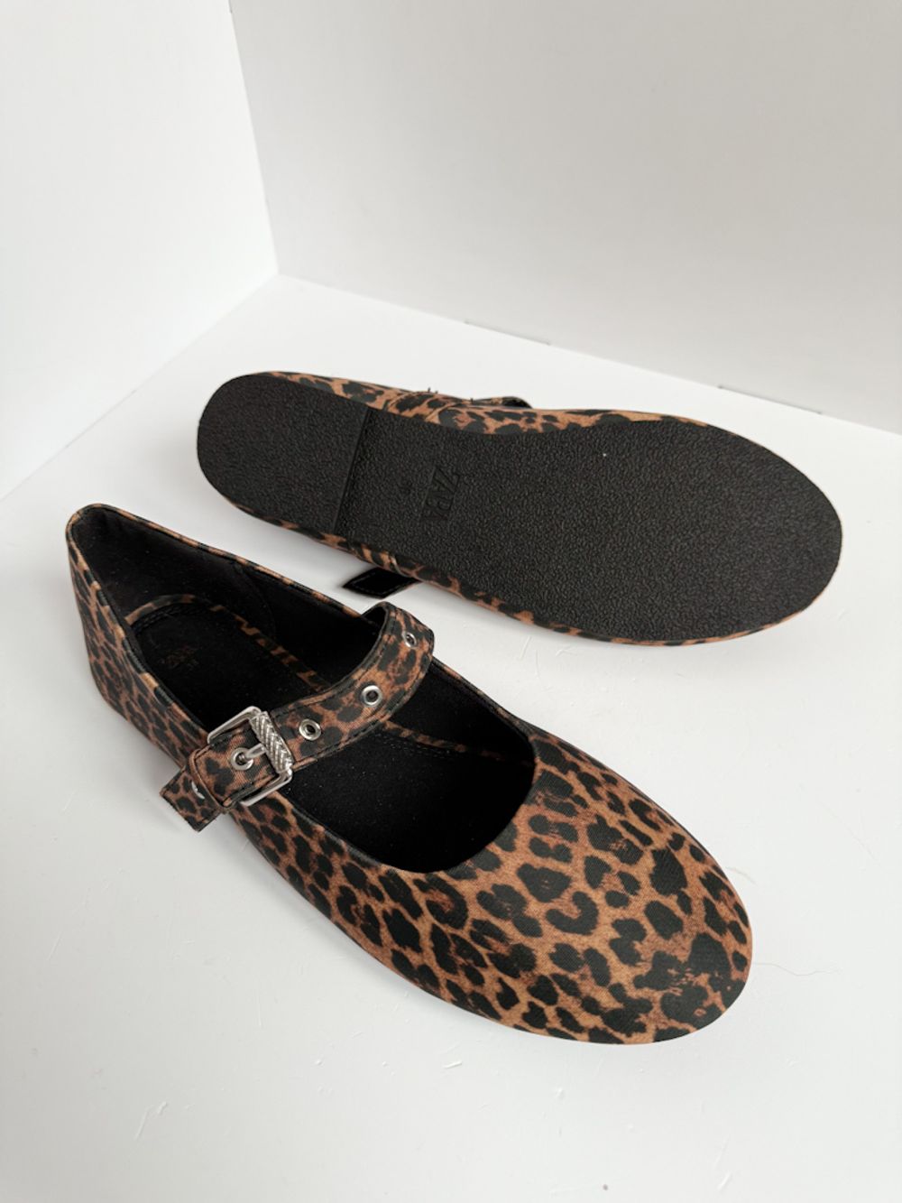 Новые балетки Zara, 38