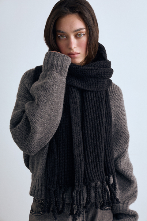 Шарф с бахромой