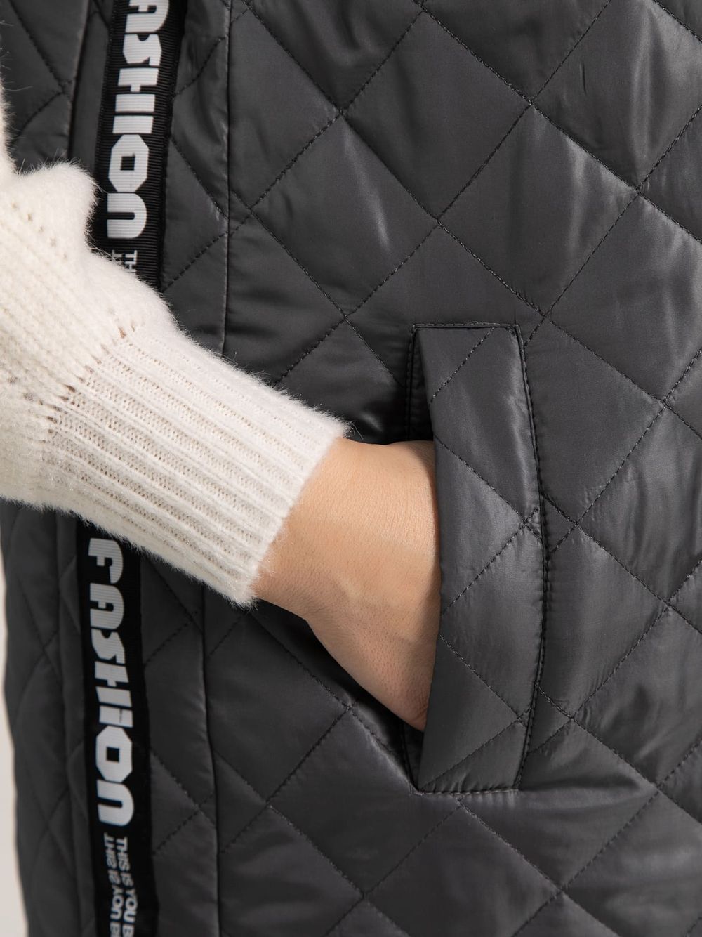 Жилет утепленный Фирменный стиль (графит) Б15320-18М LT Collection