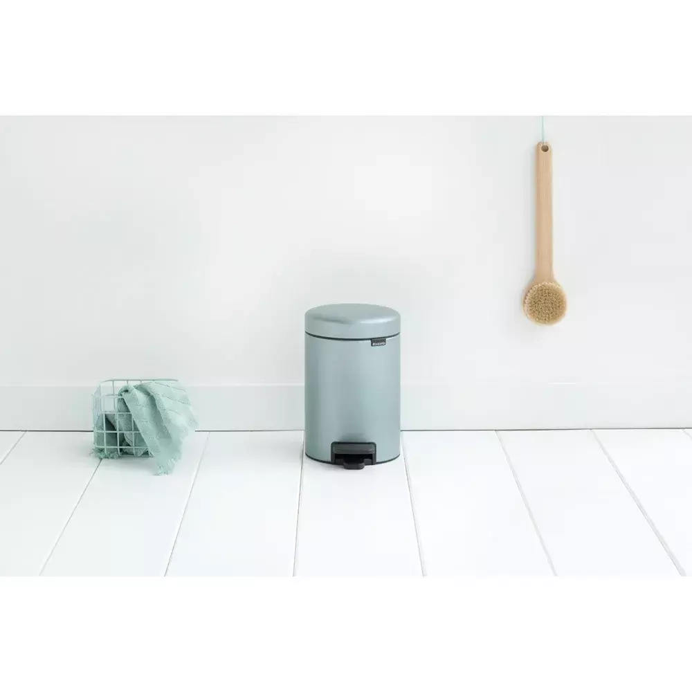 Brabantia - Контейнер для мусора NewIcon 3л, металлик мятный / артикул   113345  / GTIN 8710755113345