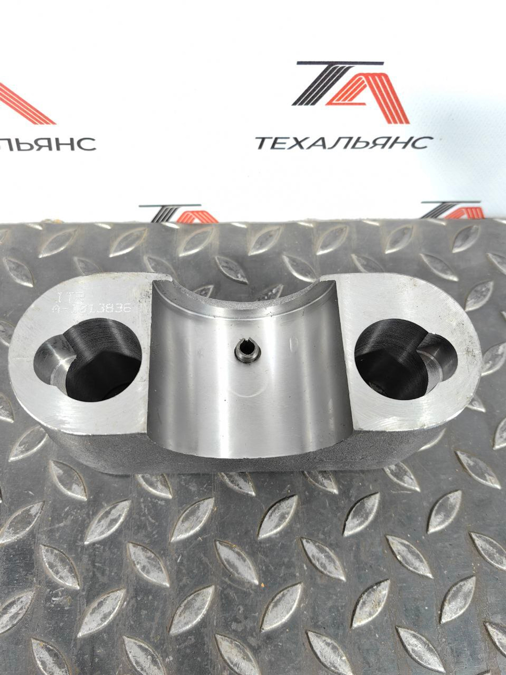 Крышка 131-1644(бугель ленивца)