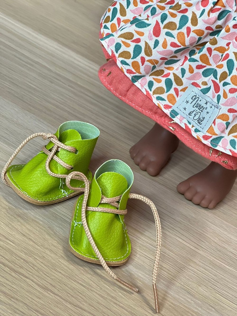 Кукла Nines виниловая 30см PIPPA (2807K)