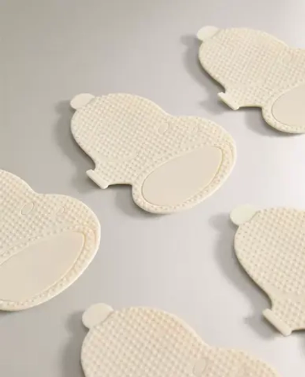 ZARA HOME НАКЛЕЙКИ ДЛЯ ВАННОЙ КОМНАТЫ CHILDREN'S NON-SLIP PEANUTS™ (УПАКОВКА ИЗ 8 НАКЛЕЙКИ), РАЗНОЦВЕТНЫЙ