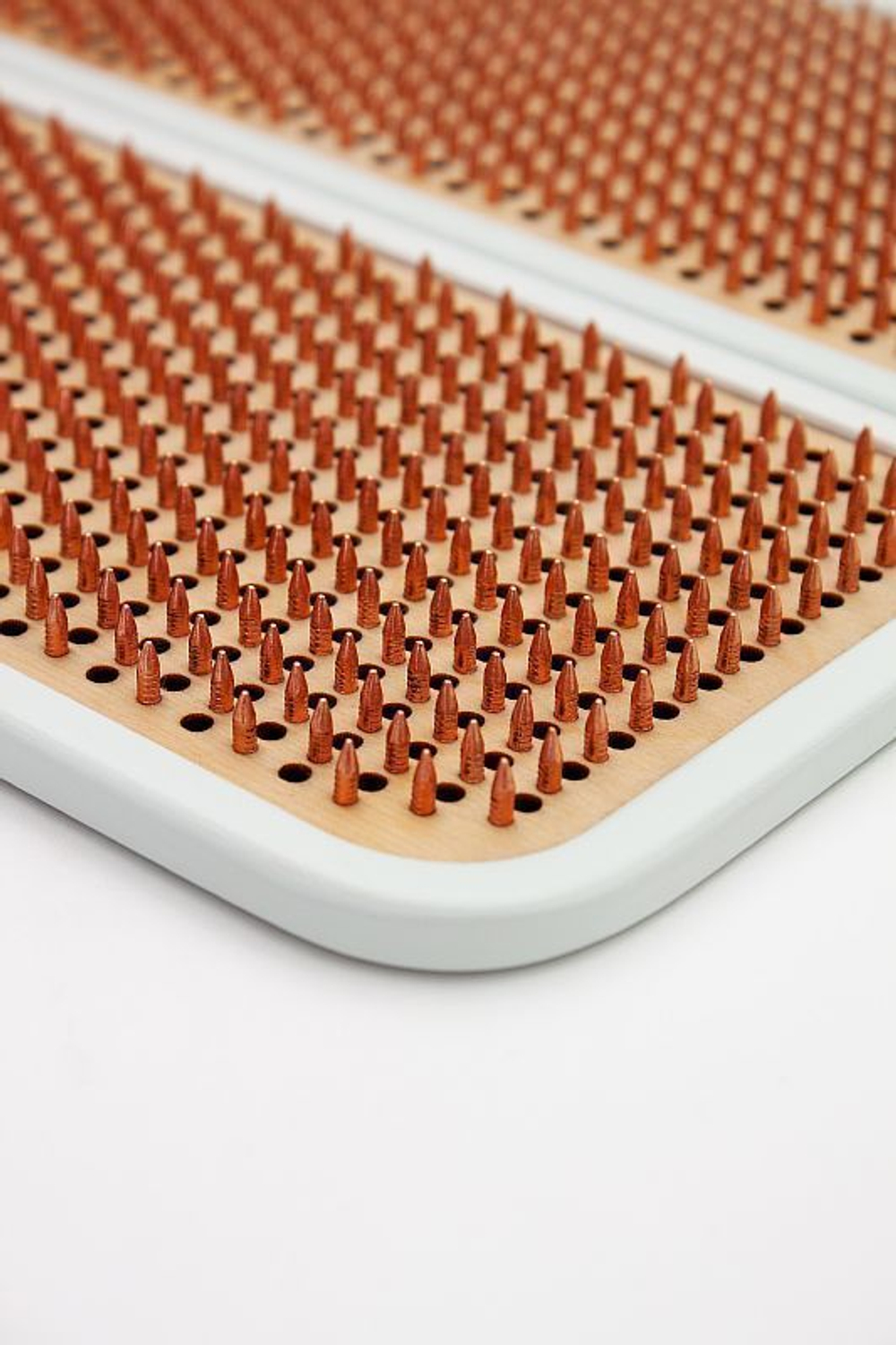 Доска садху Дерево инь-янь медные гвозди