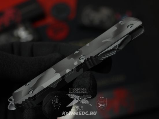 Фронтальный нож Microtech Ultratech Urban Camo S/E 121-2UCS с клинком из стали Böhler M390