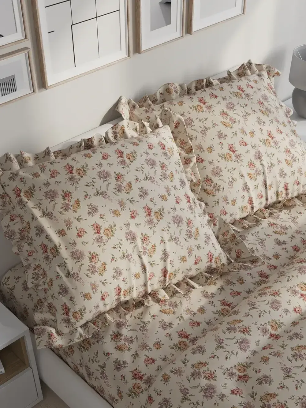 Декоративная наволочка с рюшами, оборками "Виктория" 70х70 см, 1 шт, без молнии