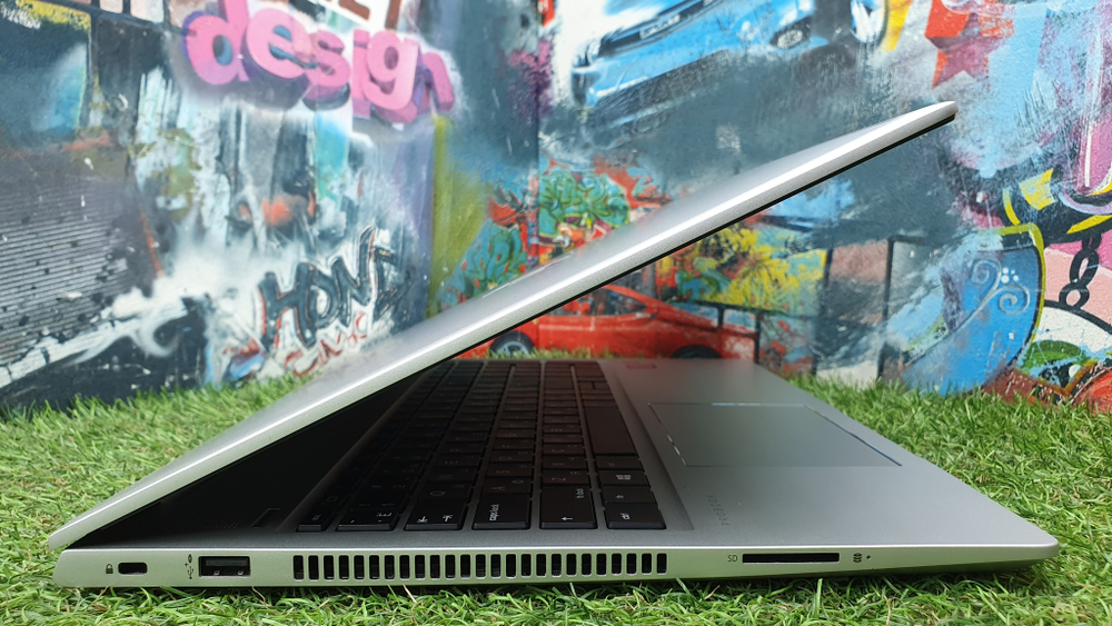 Ультрабук HP i5-8/8 Gb/FHD покупка/продажа