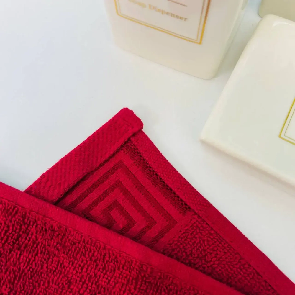 Полотенце махровое 50*90см «POSEIDON» цвет гранатовый 03050 плотность 420гр/м2 с петелькой-подвесом