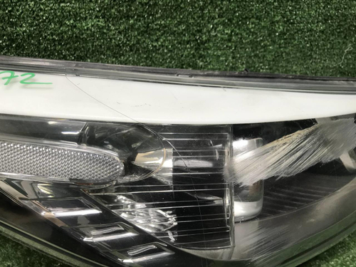 Битая Фара правая KIA Ceed 2 JD (12-18) галоген