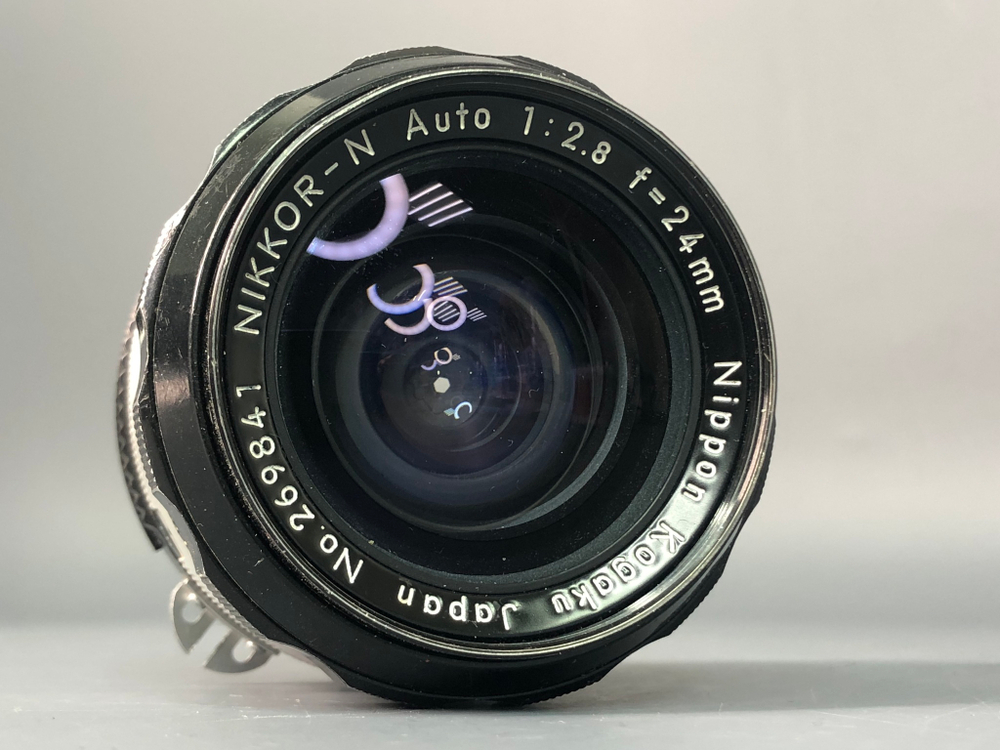 Nikon Nikkor 24mm 2.8