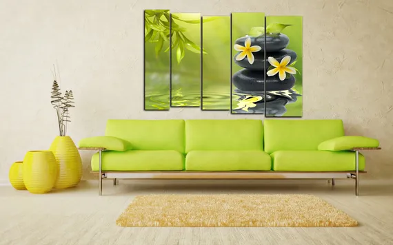 Модульная картина "Цветы на камнях"