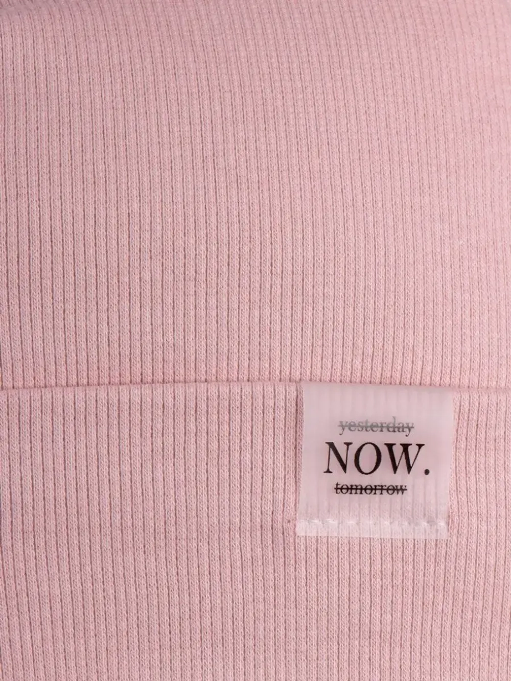 Шапка трикотажная и снуд для девочки на осень