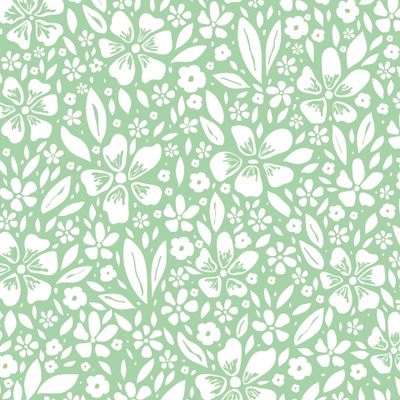 Белые цветы на зеленом фоне