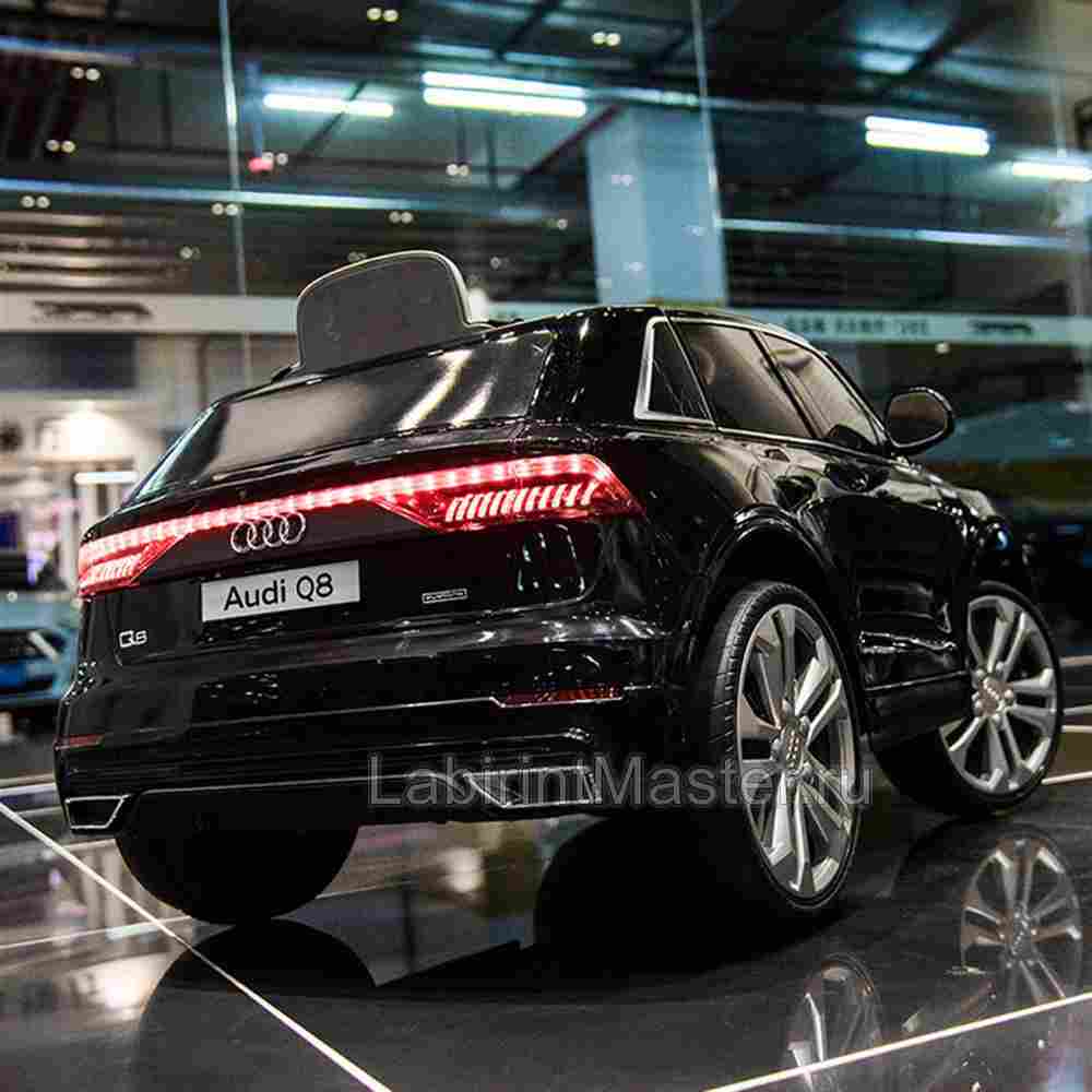 Детский электромобиль "AUDI Q8" 12V, черный
