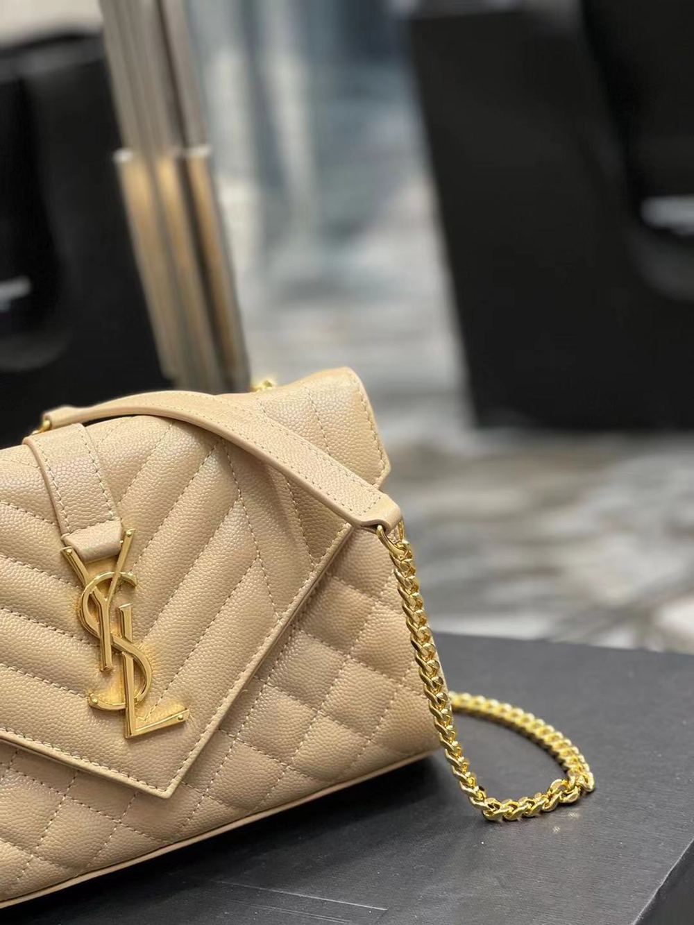 Saint Laurent Envelope Bag 21 cm