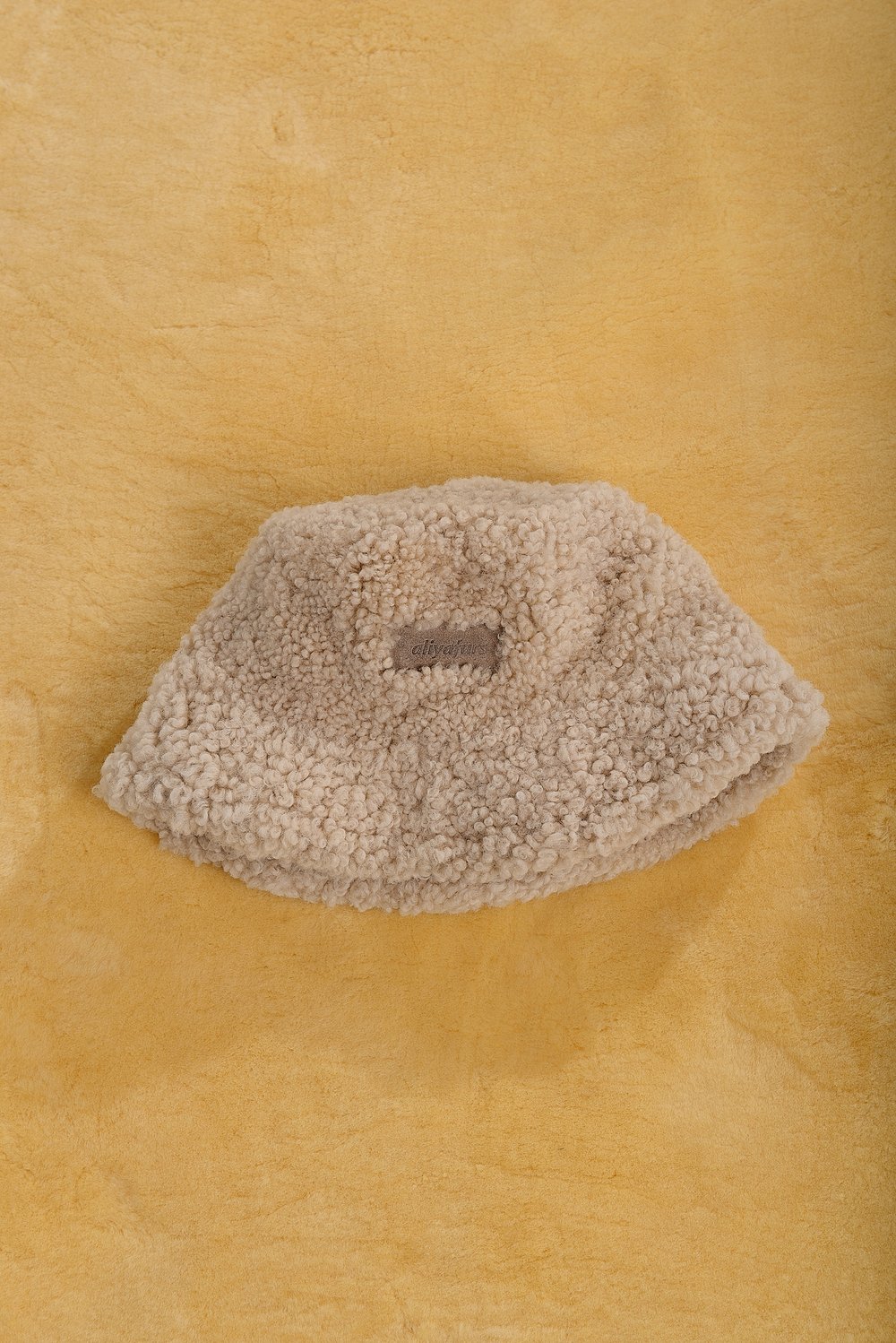 Женская панама из овчины