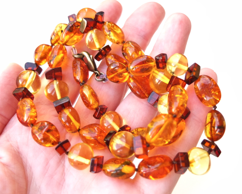 Бусы из балтийского янтаря разного цвета 60 см