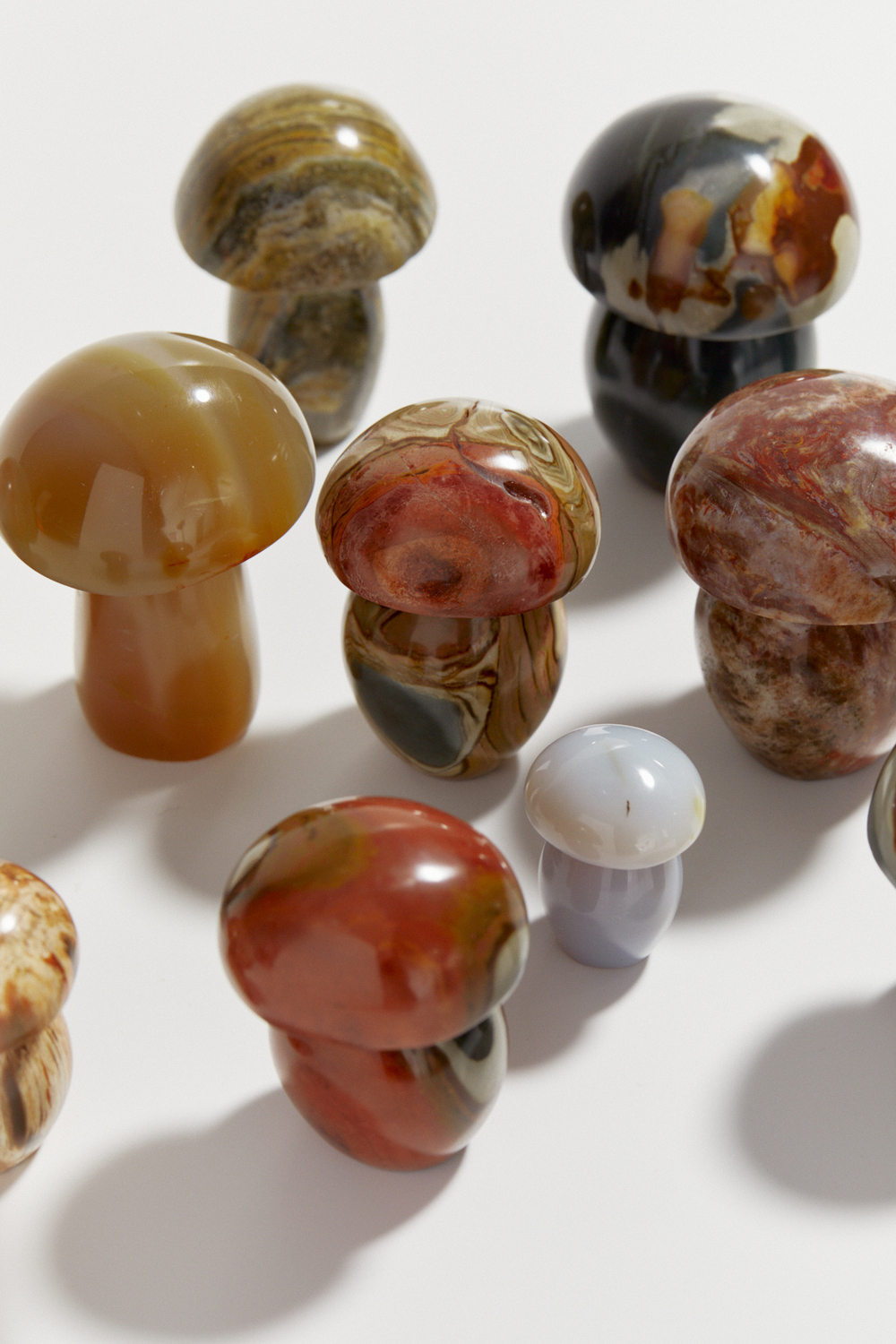 Грибочек из натурального камня