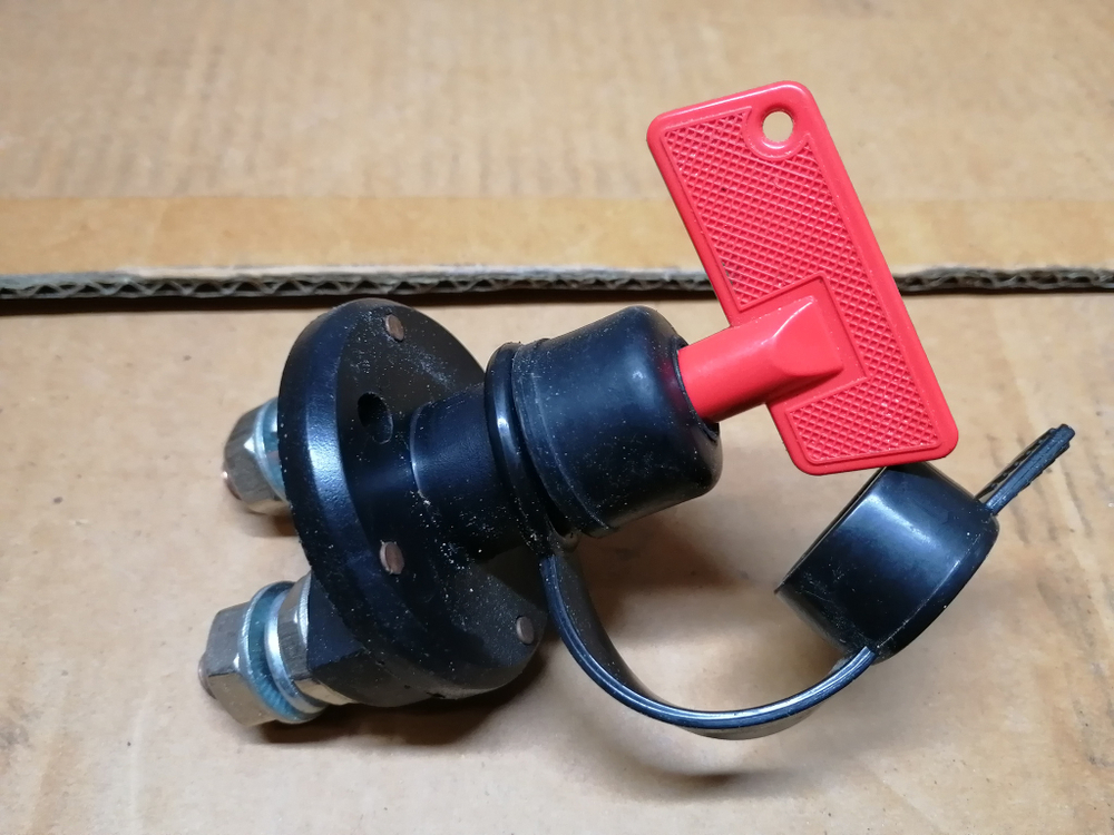 Выключатель массы TEREX 820/860/880