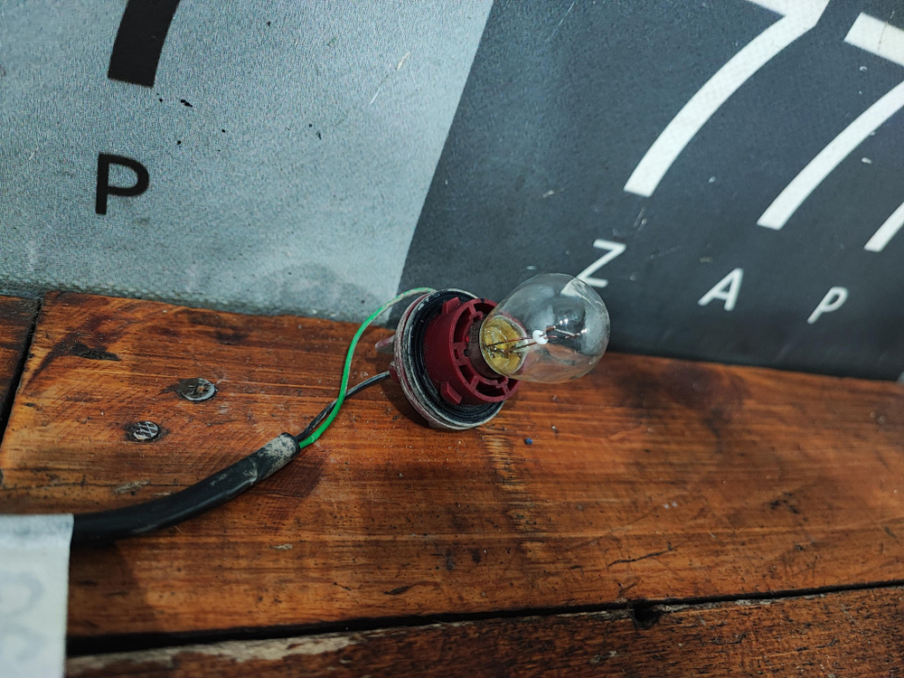 Цоколь ПТФ заднего левого Chery Tiggo 4 18-нв Б/У Оригинал