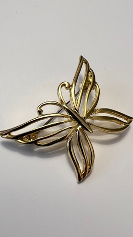 Брошь бабочка