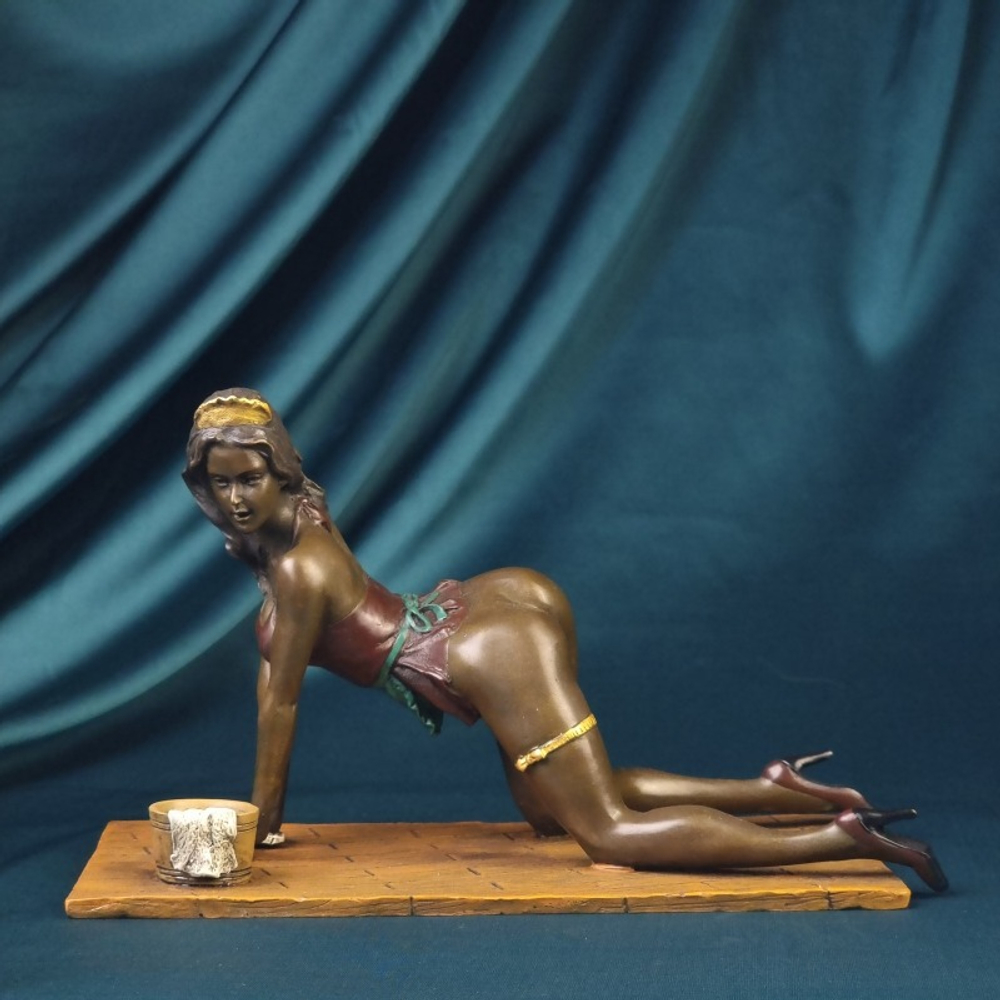 Кабинетная скульптура в стиле венской бронзы