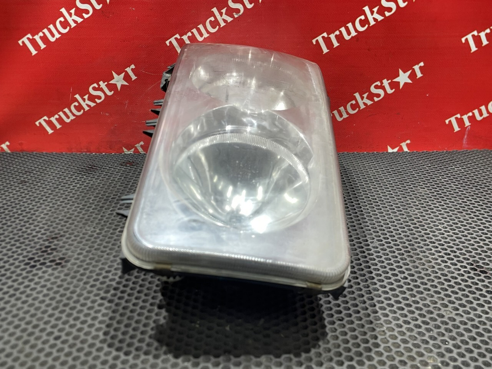 Фара передняя левая