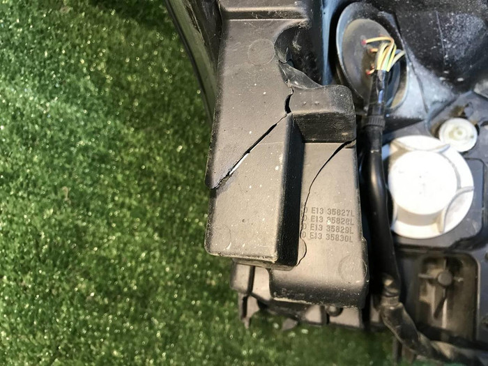 Битая Фара левая Subaru Outback 6 (2019-2022) LED