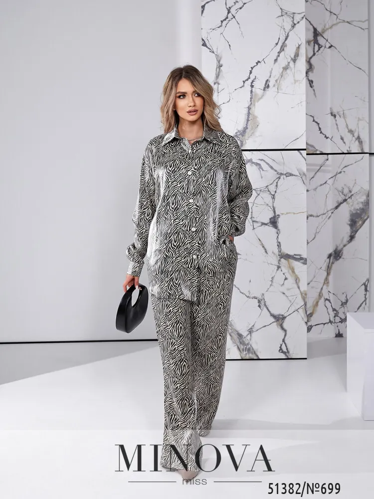Костюм 699-черный-молочный Minova