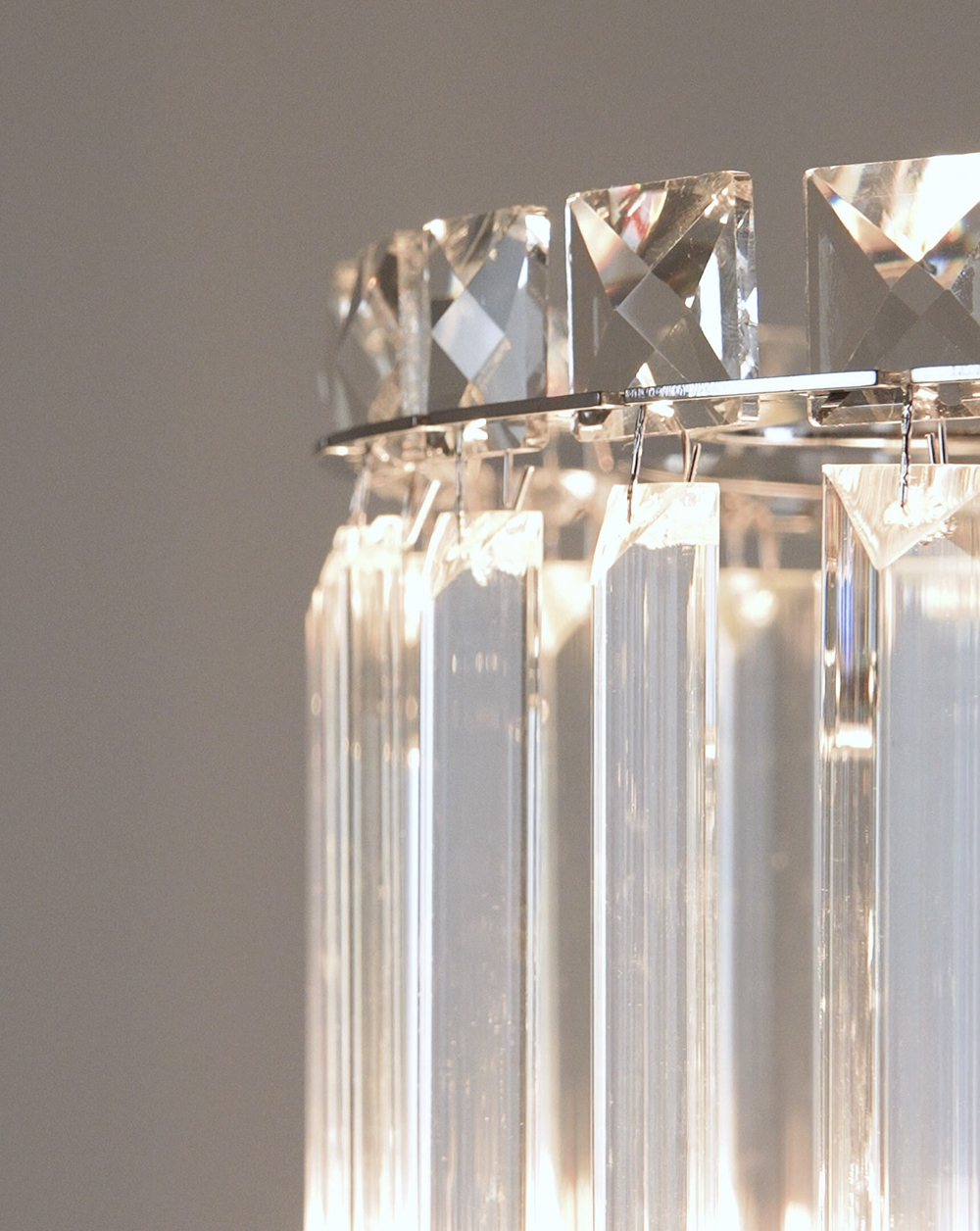 Лампа настольная Moderli V10757-3T Levi