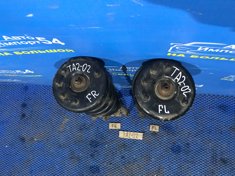 Стойка передняя правая Honda AVANCIER 2001