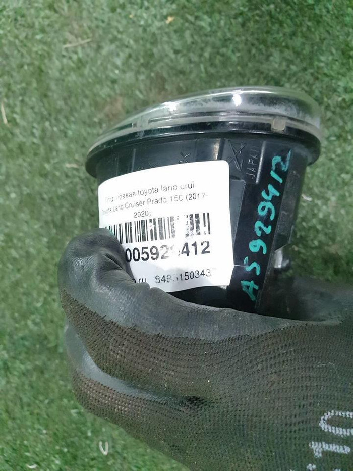 ПТФ правая Toyota Land Cruiser Prado 150 (2017-н.в.) LED