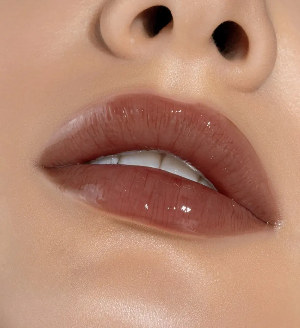 Блеск для губ LuxVisage Icon lips glossy volume 3,4 гр