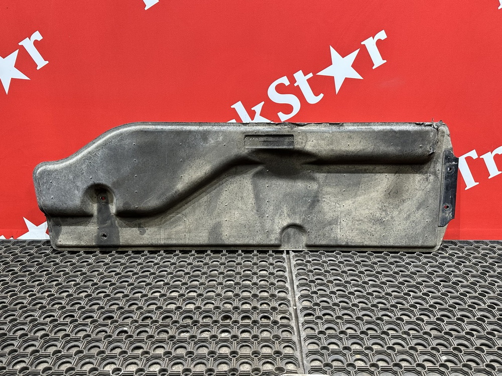 Шумоизоляция двигателя левая