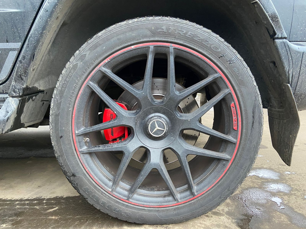 Mercedes-Benz G-CLASS 63 AMG (4 л., 585 л.с.)