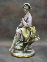 Статуэтка. Фарфор. Девушка с фазаном. Capodimonte. Италия