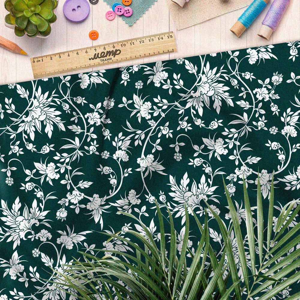 Ткань мембрана белая хохлома из цветов на зелёном фоне