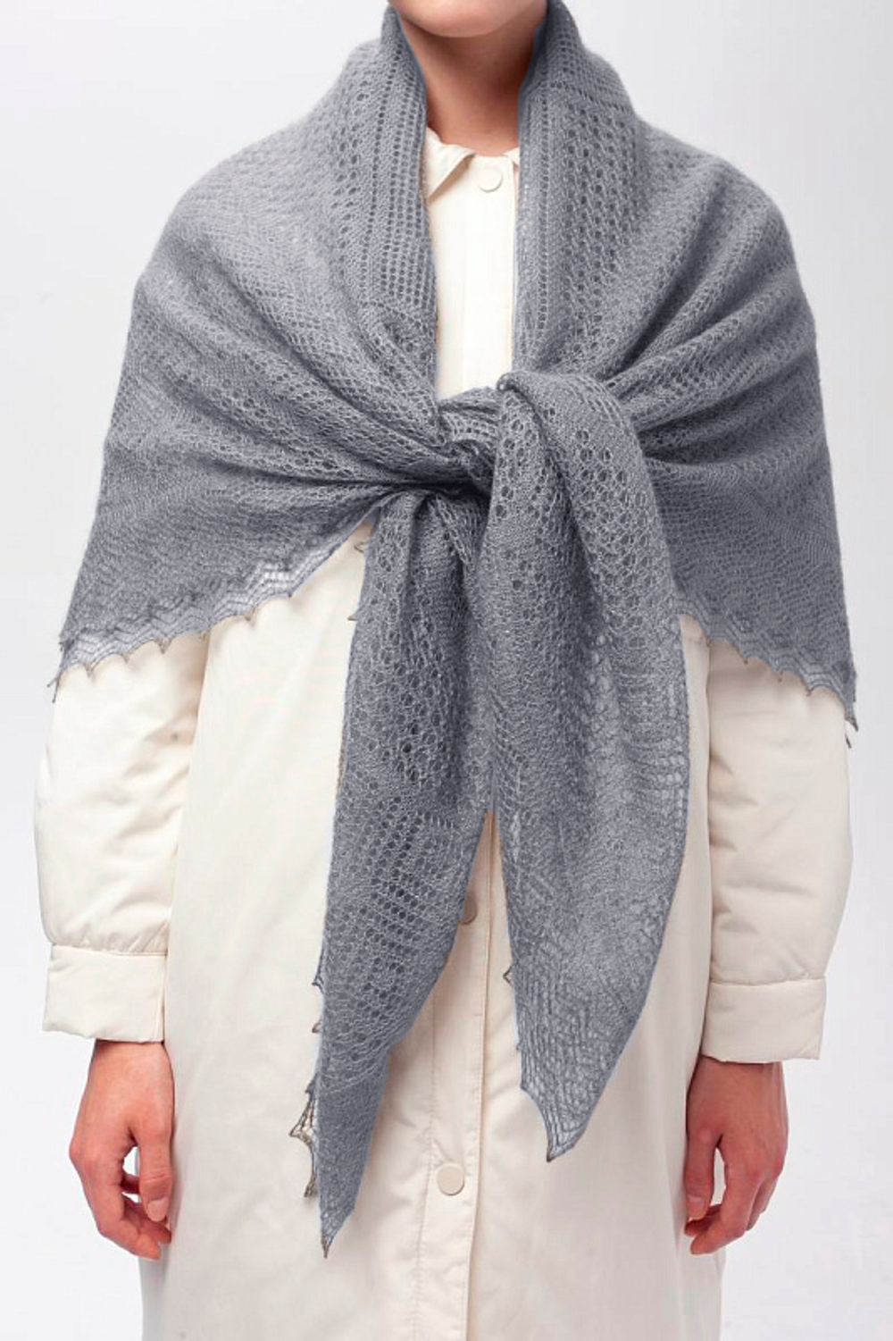 Оренбургский пуховый платок с шелком АШ140-03 серый