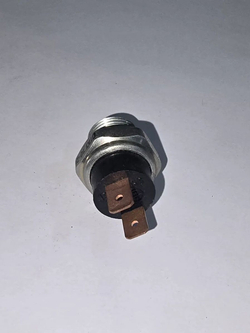 Выключатель света заднего хода малый (1302.3768-01) (ЭМИ)