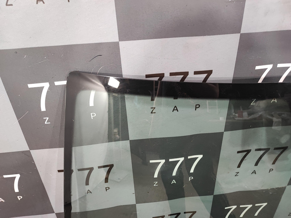 Стекло лобовое Skoda Kodiaq 16-22 Б/У Оригинал