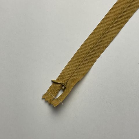 Молния 20 см потайная