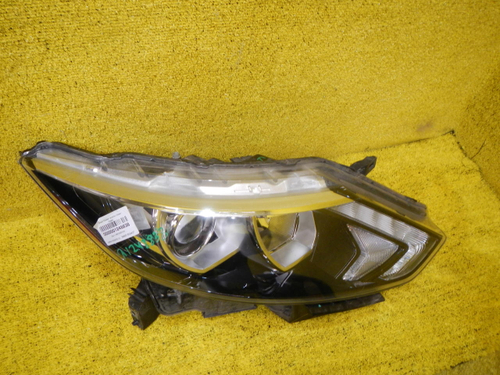 Битая Фара правая Nissan Qashqai J11 (2013-2019) галоген