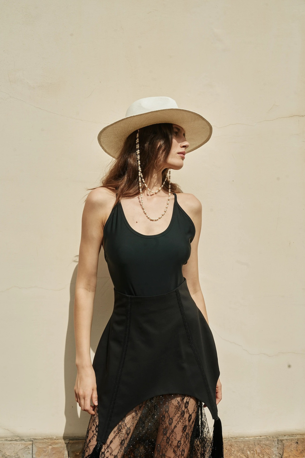 Баска с кисточками