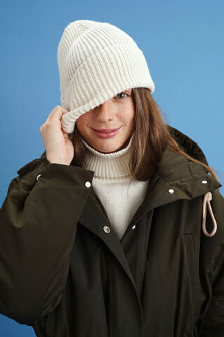 Шапка из кашемира с мериносом молочного цвета