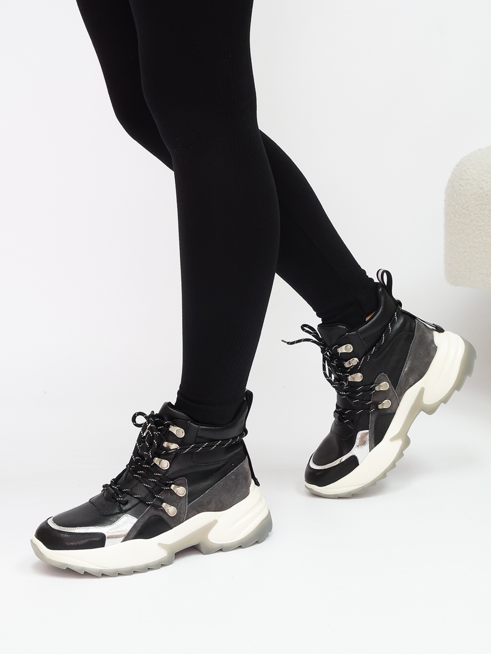 Кроссовки женские демисезонные