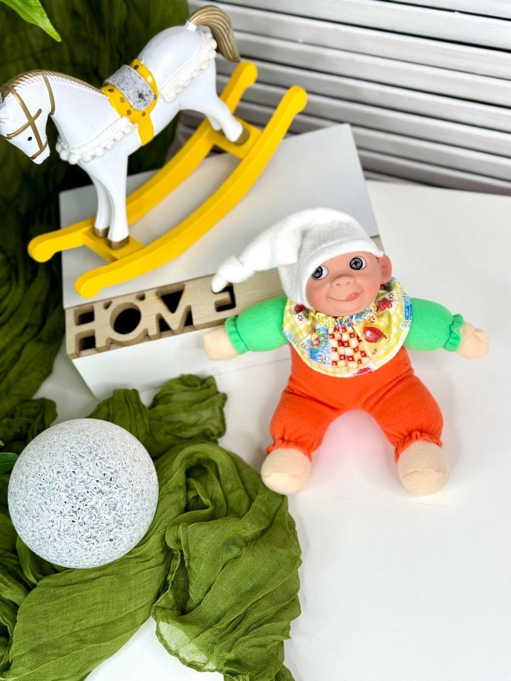 Кукла LAMAGIK мягконабивная 23см Caritas (304U2)