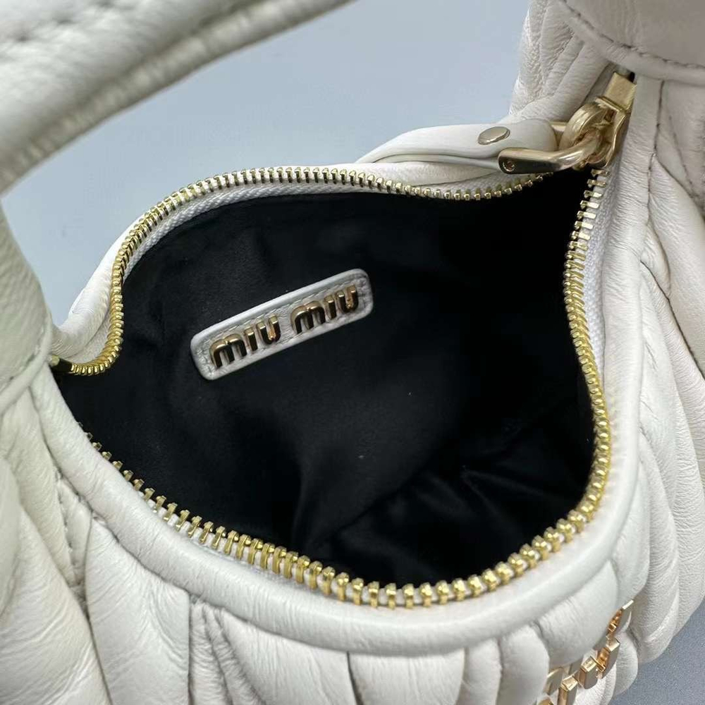 Miu Miu Wander matelassé hobo mini-bag