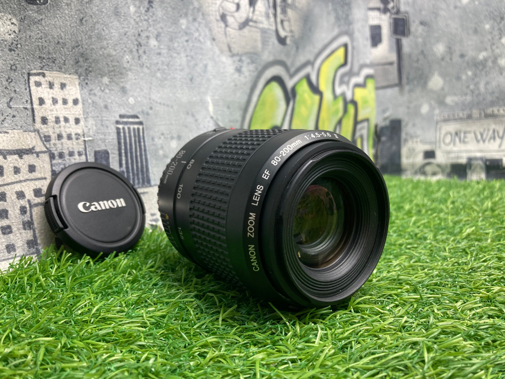 Canon EF 80-200mm 4.5-5.6 II