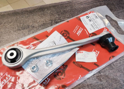 Рычаг передней подвески верхний передний RH TRW