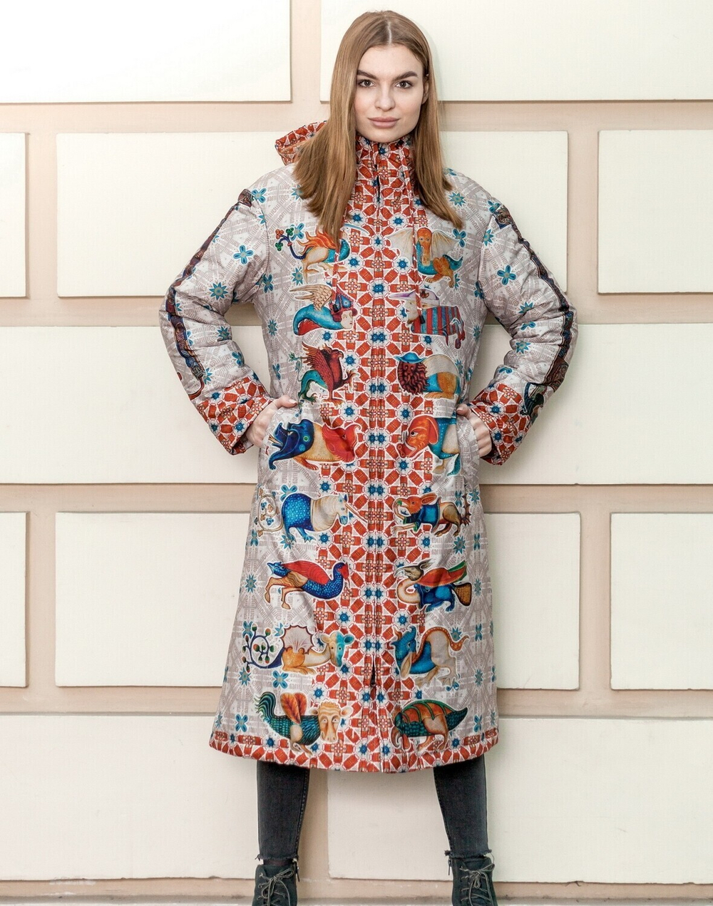 Пальто "Мифология", по мотивам фантастических существ со страниц Псалтыри Латтрелла